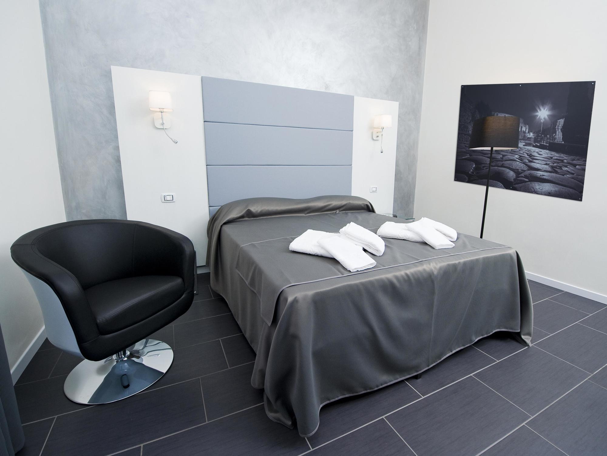 Grey&White Hotel Rome Buitenkant foto
