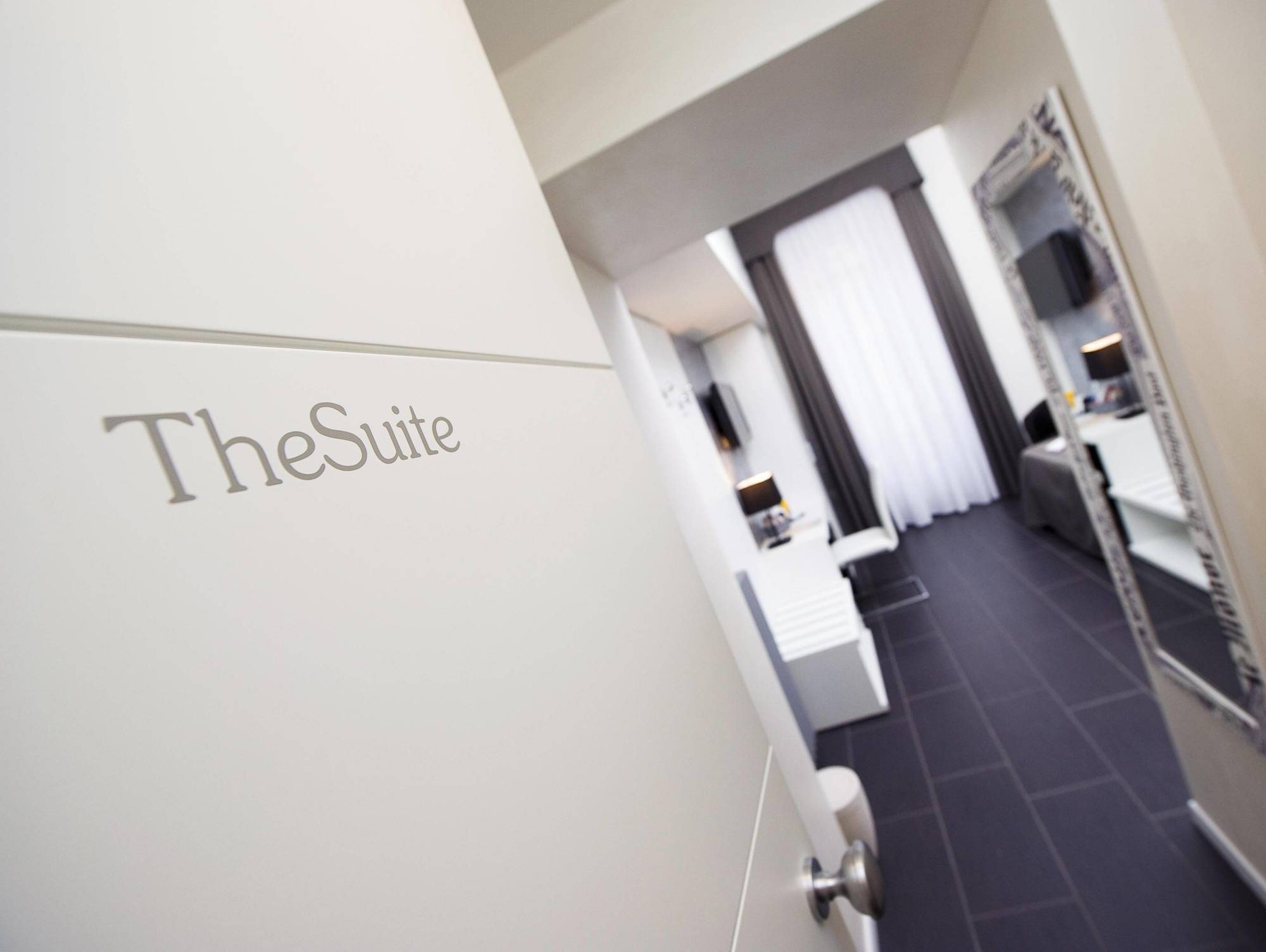 Grey&White Hotel Rome Buitenkant foto