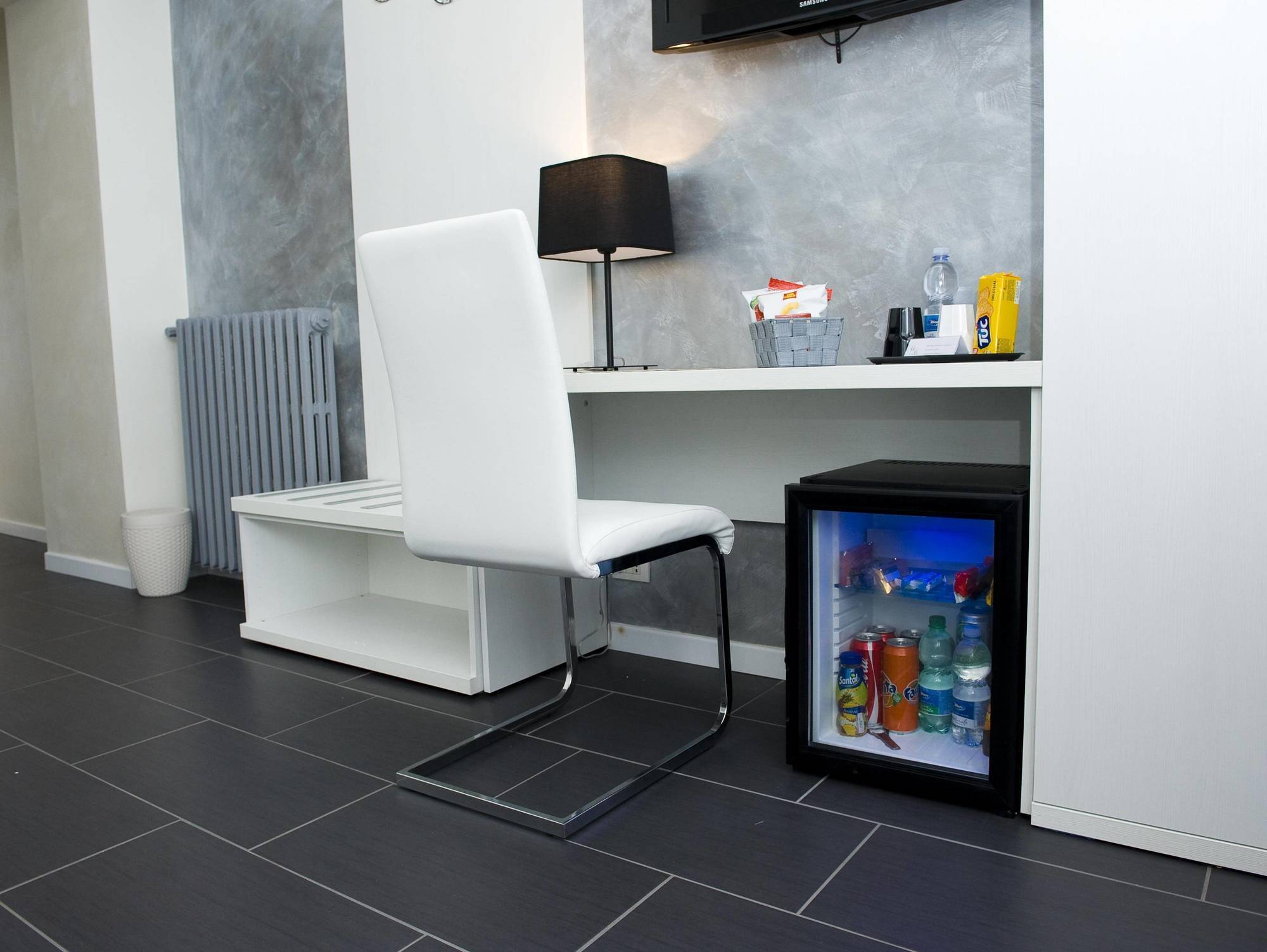 Grey&White Hotel Rome Buitenkant foto